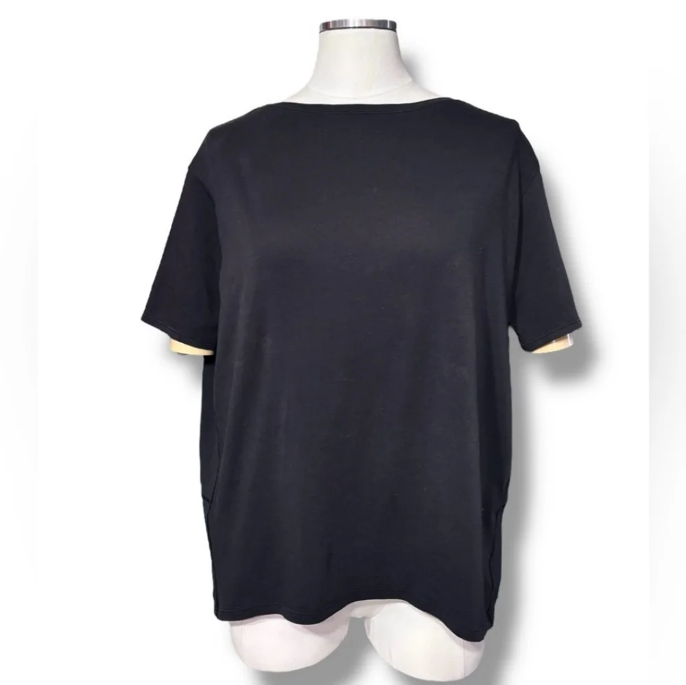 LULULEMON Black Back In Action Short Sleeve Shirt